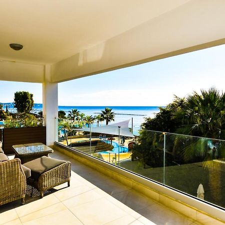 Pegasus Beach Front Apartment Limassol Ngoại thất bức ảnh